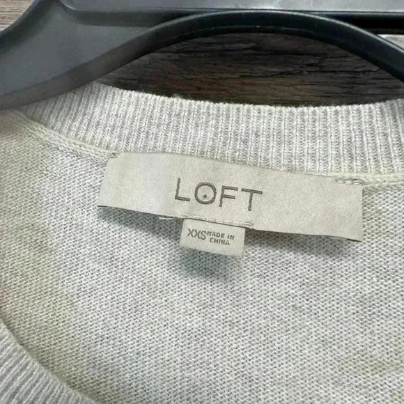 LOFT Gray Reindeer Christmas Sweater Size XXS - Picture 3 of 4